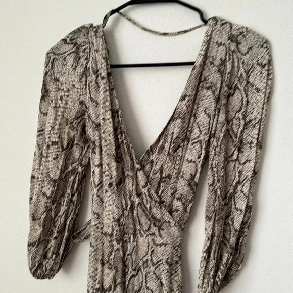Reformation snakeskin wrap dress - Picture 3 of 8